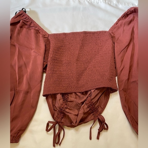 Forever21 size medium rust color blouse - Picture 4 of 6